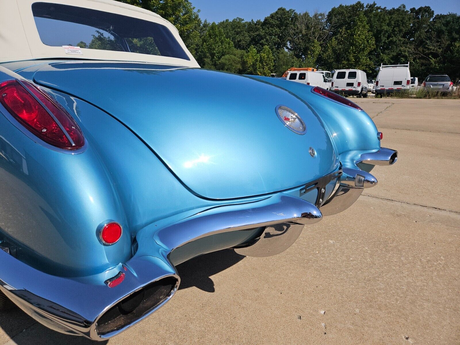 Chevrolet-Corvette-Cabriolet-1959-19