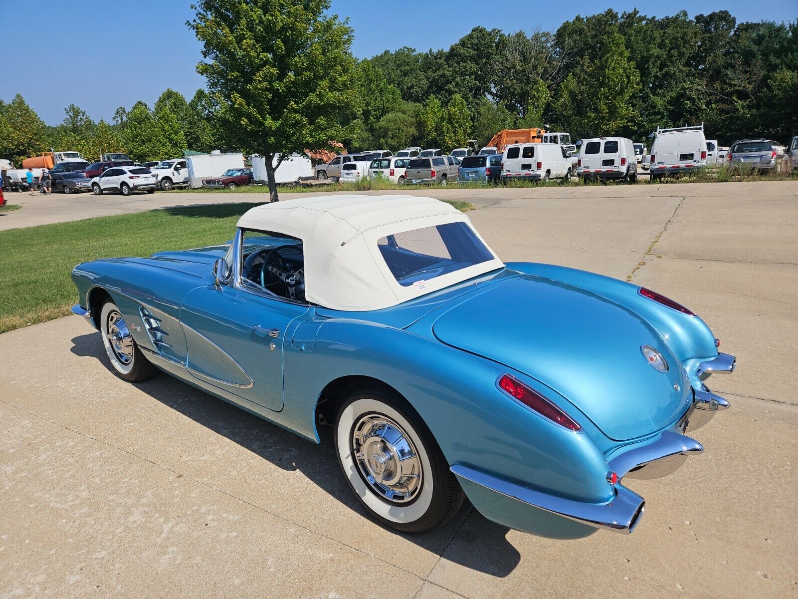 Chevrolet-Corvette-Cabriolet-1959-20