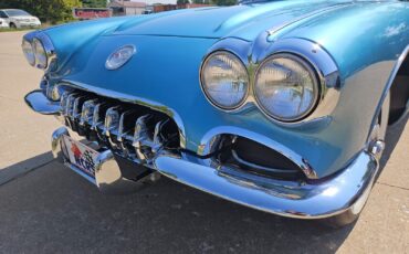 Chevrolet-Corvette-Cabriolet-1959-25