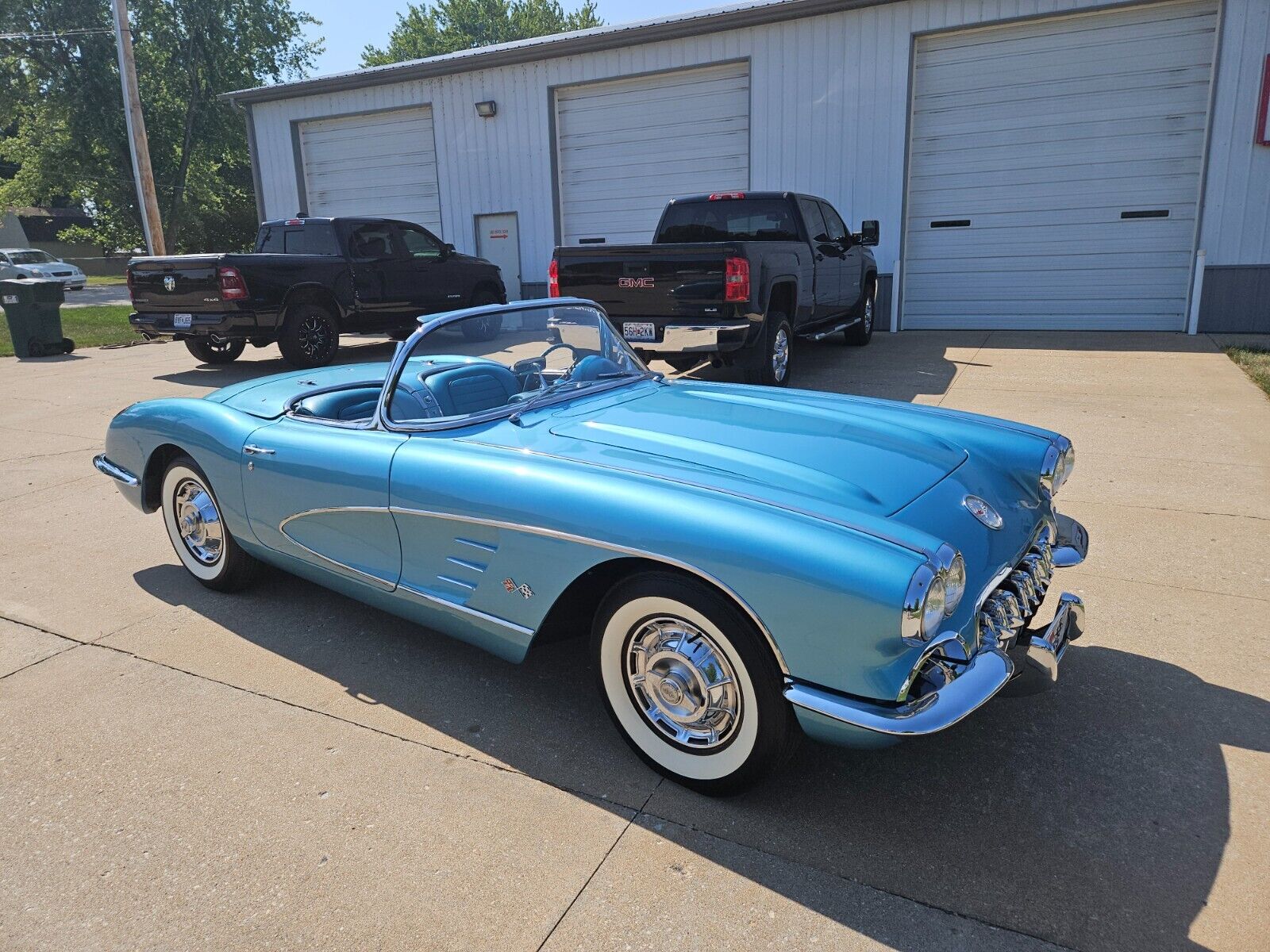 Chevrolet-Corvette-Cabriolet-1959-30