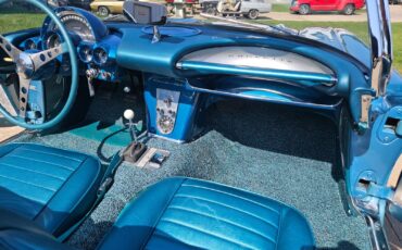 Chevrolet-Corvette-Cabriolet-1959-37