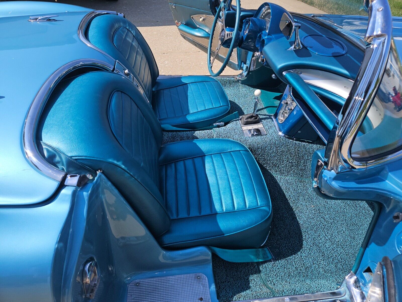 Chevrolet-Corvette-Cabriolet-1959-39