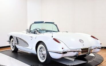 Chevrolet-Corvette-Cabriolet-1960-4