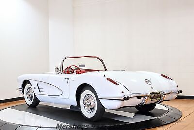 Chevrolet-Corvette-Cabriolet-1960-4