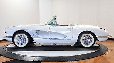 Chevrolet-Corvette-Cabriolet-1960-5