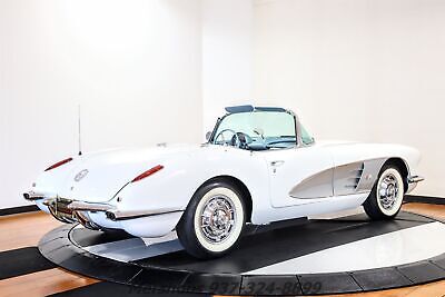 Chevrolet-Corvette-Cabriolet-1960-8