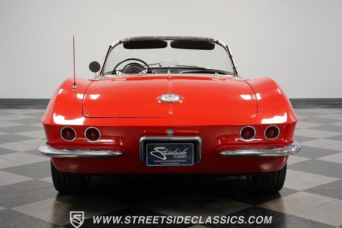 Chevrolet-Corvette-Cabriolet-1961-10