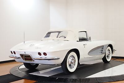 Chevrolet-Corvette-Cabriolet-1961-10