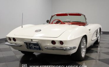 Chevrolet-Corvette-Cabriolet-1961-11