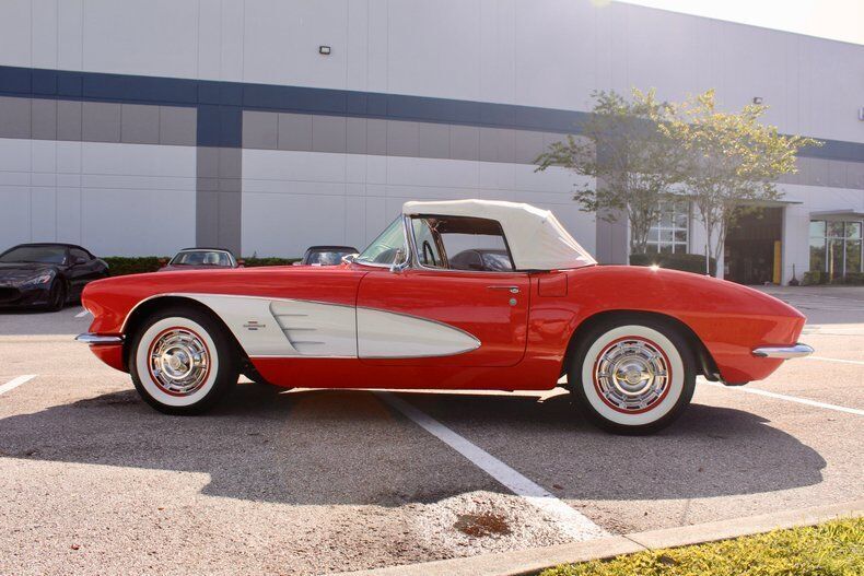 Chevrolet-Corvette-Cabriolet-1961-11