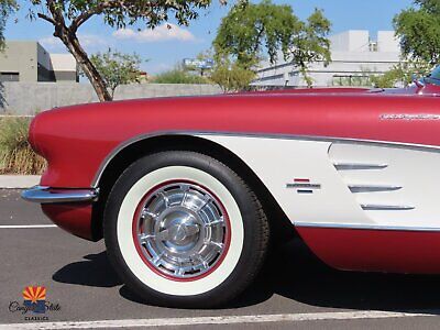 Chevrolet-Corvette-Cabriolet-1961-15