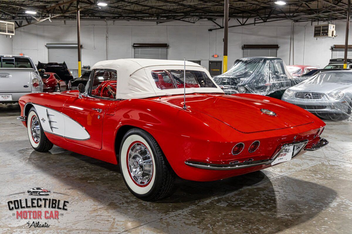 Chevrolet-Corvette-Cabriolet-1961-15