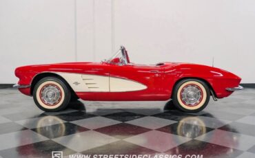 Chevrolet-Corvette-Cabriolet-1961-2