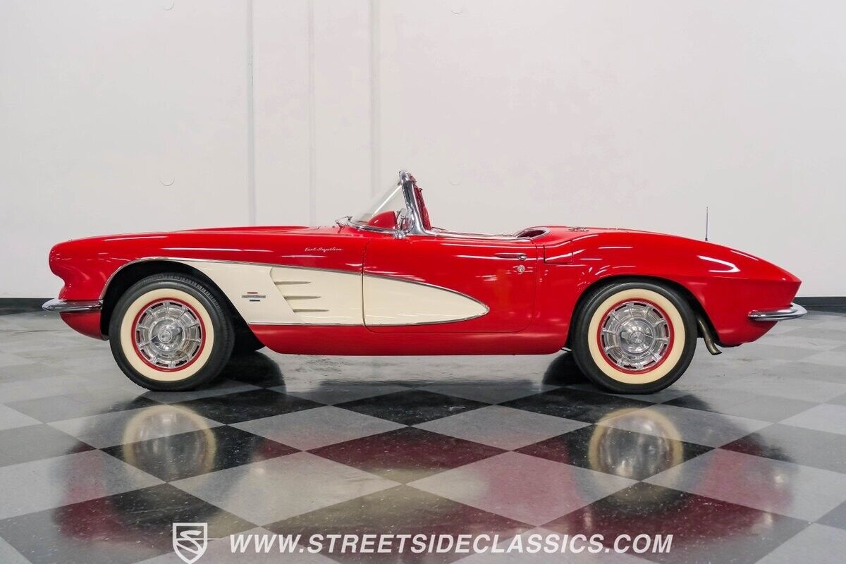 Chevrolet-Corvette-Cabriolet-1961-2