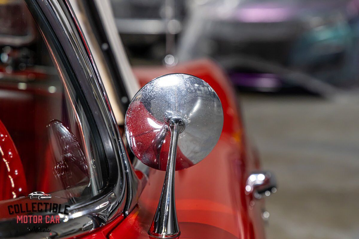 Chevrolet-Corvette-Cabriolet-1961-32