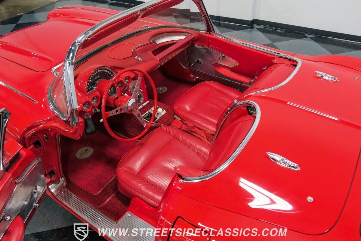 Chevrolet-Corvette-Cabriolet-1961-5