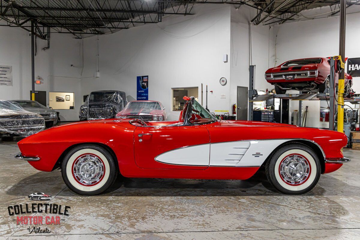 Chevrolet-Corvette-Cabriolet-1961-7