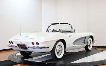 Chevrolet-Corvette-Cabriolet-1961-7