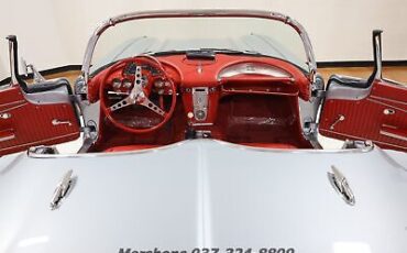 Chevrolet-Corvette-Cabriolet-1962-1