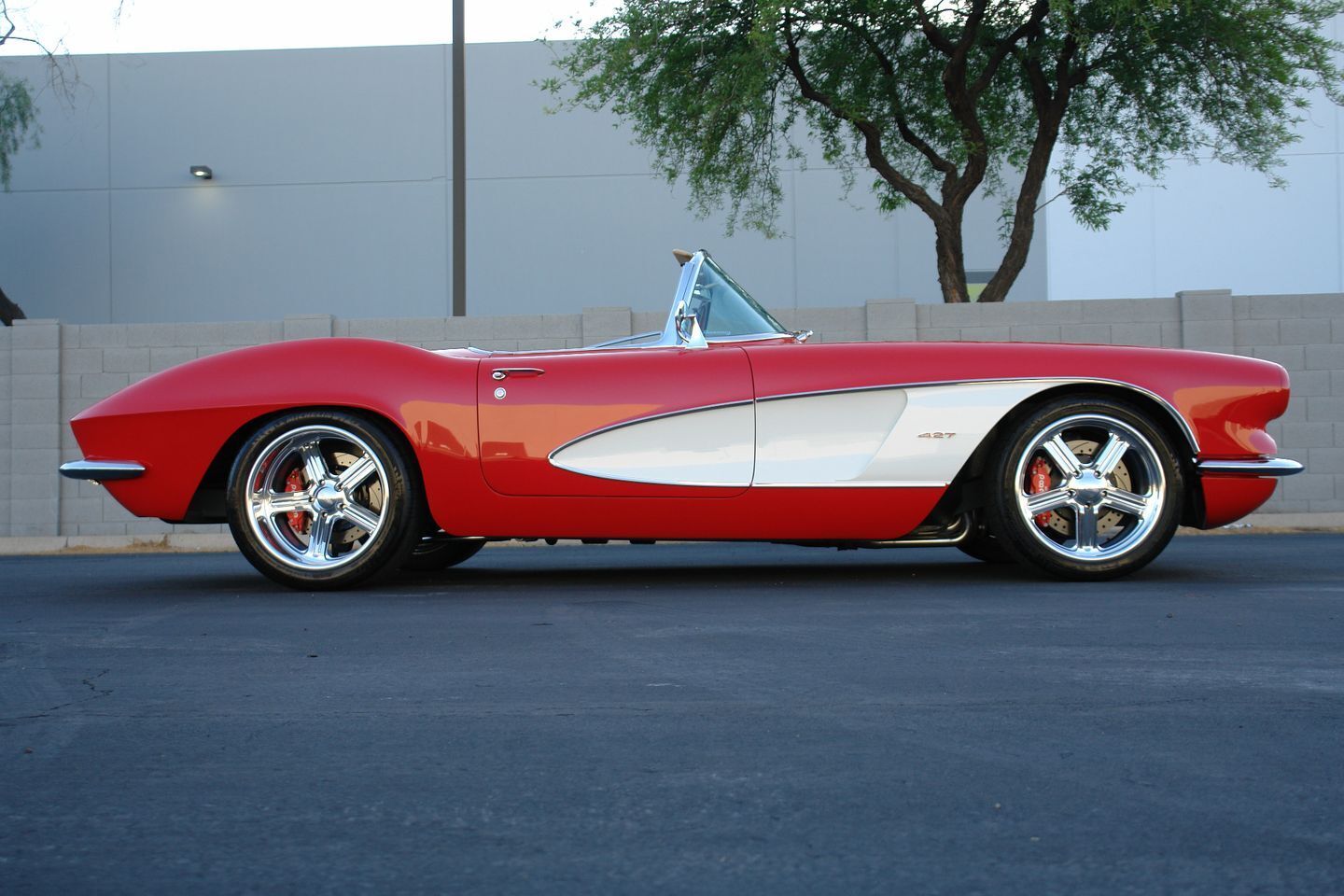 Chevrolet-Corvette-Cabriolet-1962-1