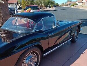 Chevrolet-Corvette-Cabriolet-1962-3