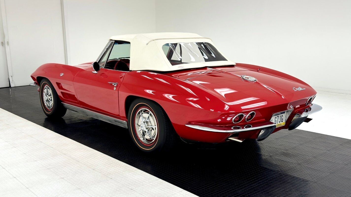 Chevrolet-Corvette-Cabriolet-1963-4