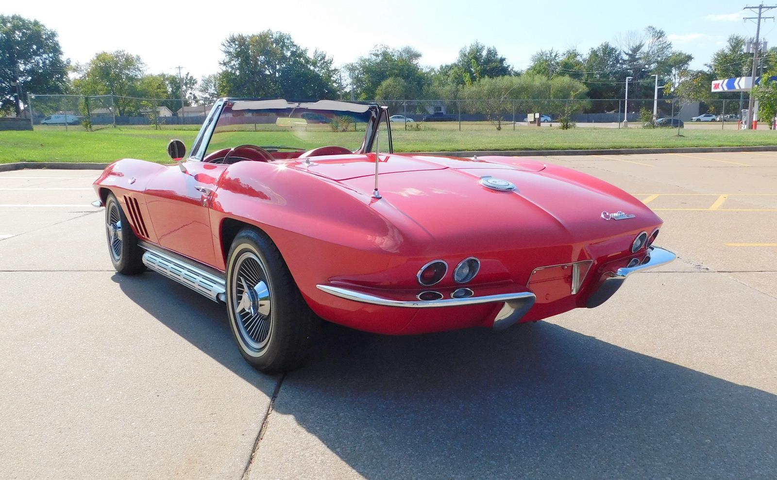 Chevrolet-Corvette-Cabriolet-1965-14