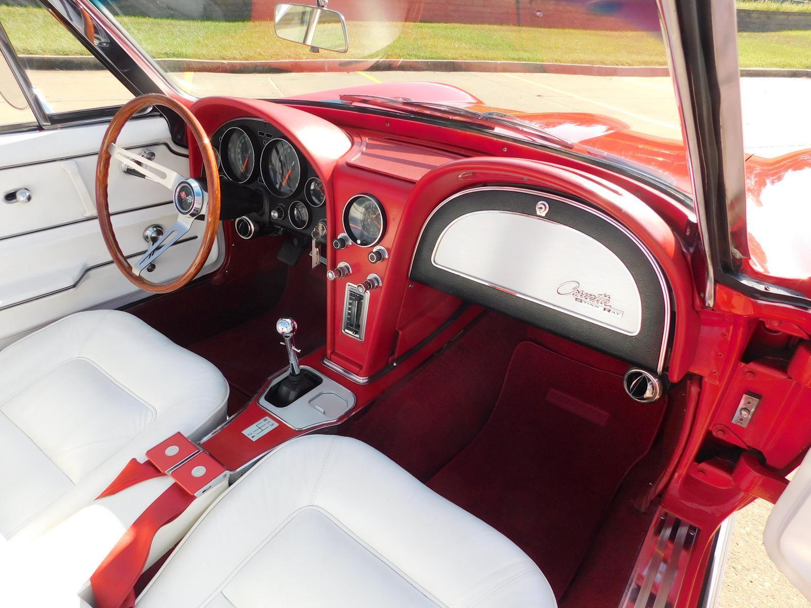 Chevrolet-Corvette-Cabriolet-1965-37