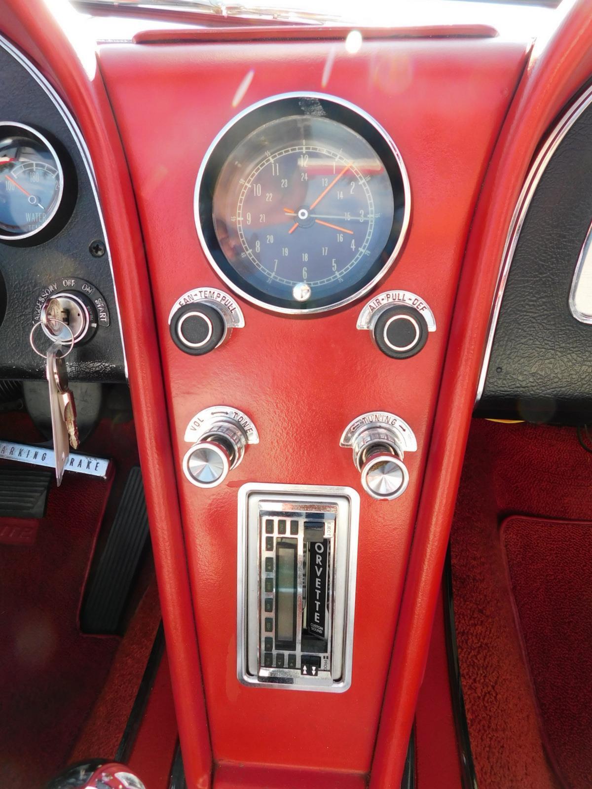 Chevrolet-Corvette-Cabriolet-1965-39