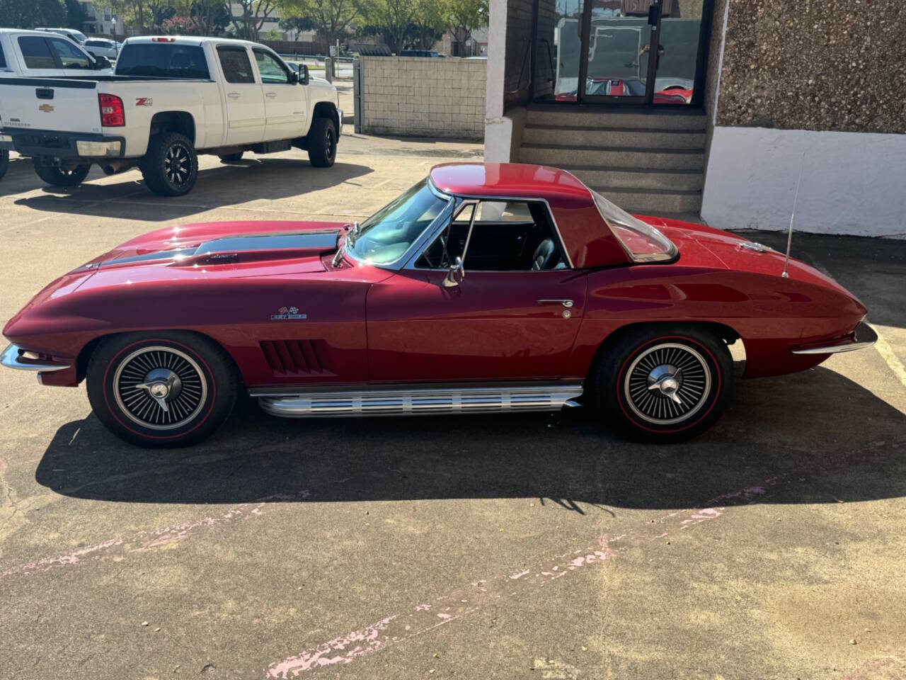 Chevrolet-Corvette-Cabriolet-1966-1