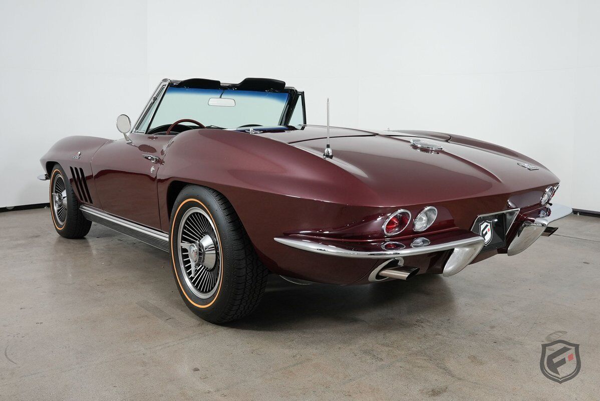 Chevrolet-Corvette-Cabriolet-1966-10