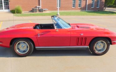 Chevrolet-Corvette-Cabriolet-1966-10