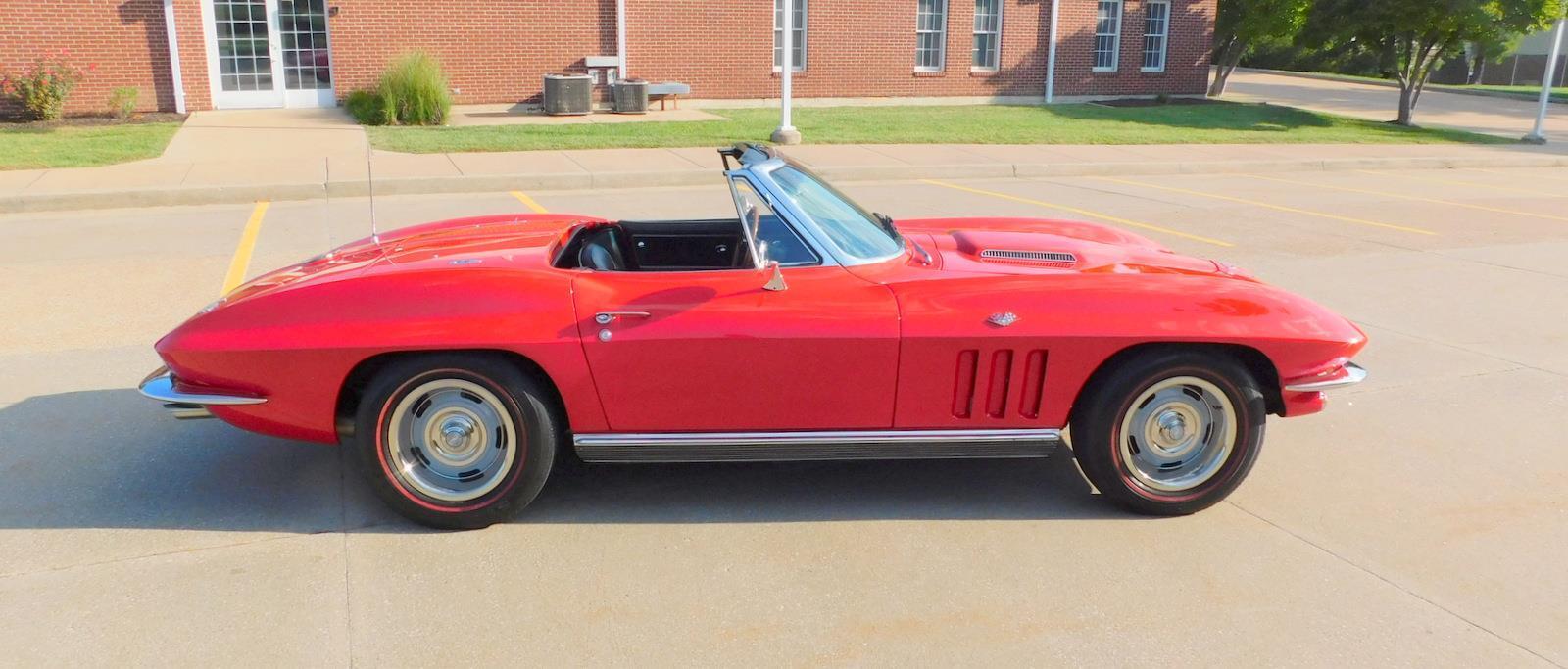 Chevrolet-Corvette-Cabriolet-1966-10