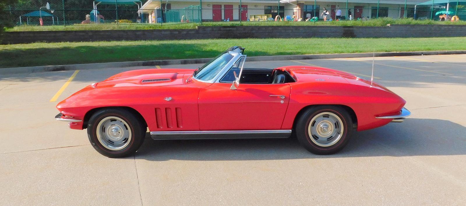 Chevrolet-Corvette-Cabriolet-1966-12