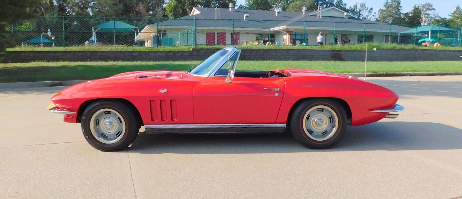 Chevrolet-Corvette-Cabriolet-1966-13