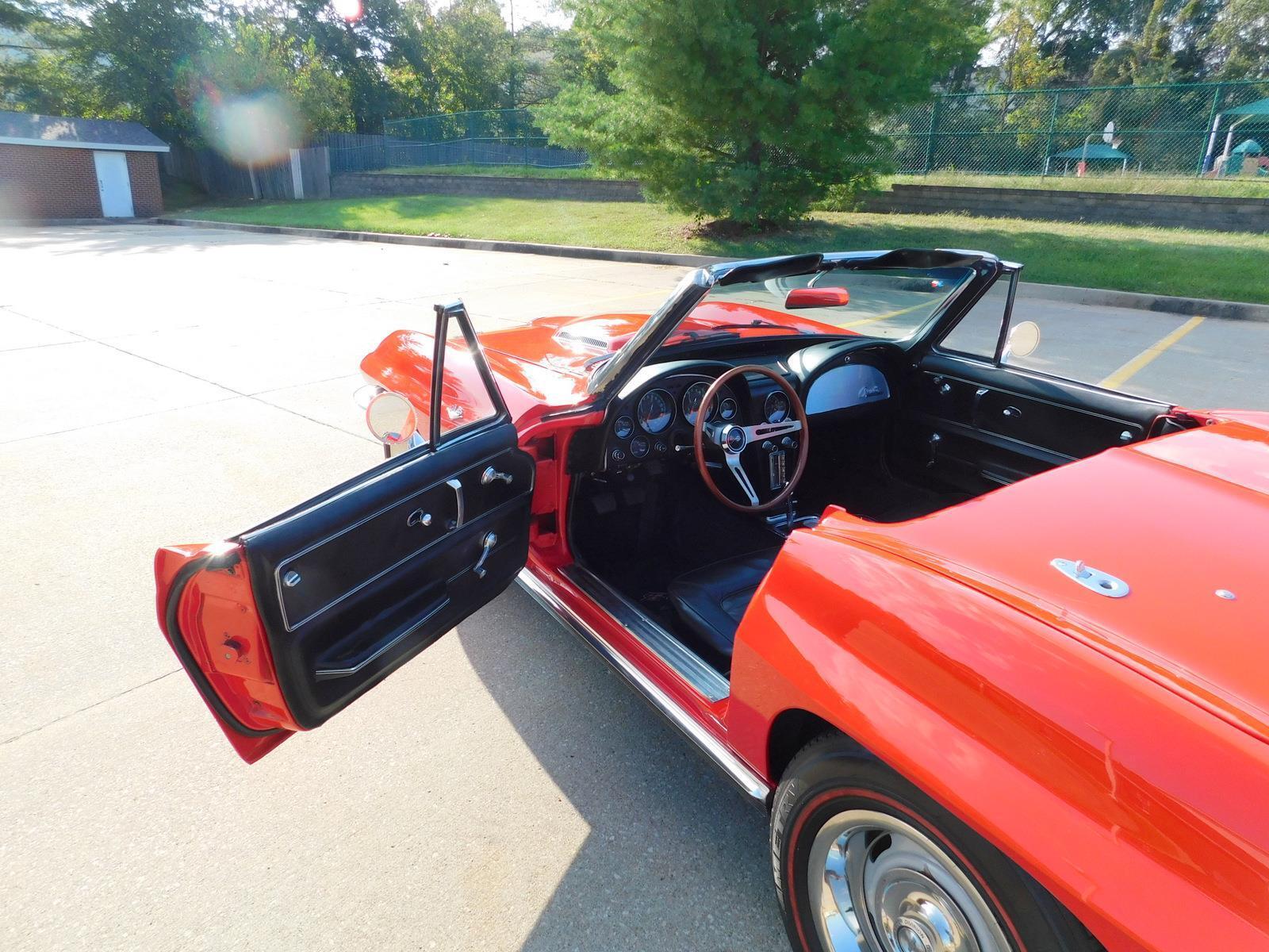 Chevrolet-Corvette-Cabriolet-1966-14