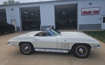 Chevrolet-Corvette-Cabriolet-1966-17