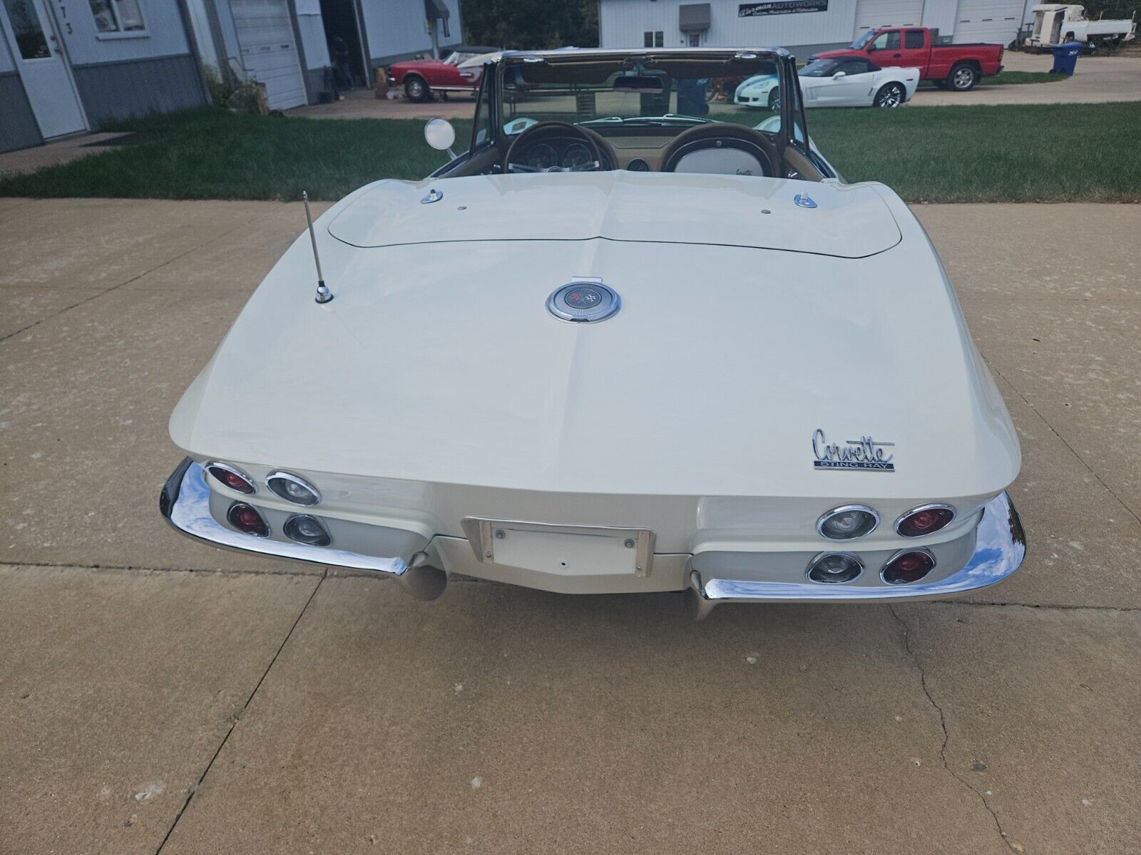 Chevrolet-Corvette-Cabriolet-1966-19