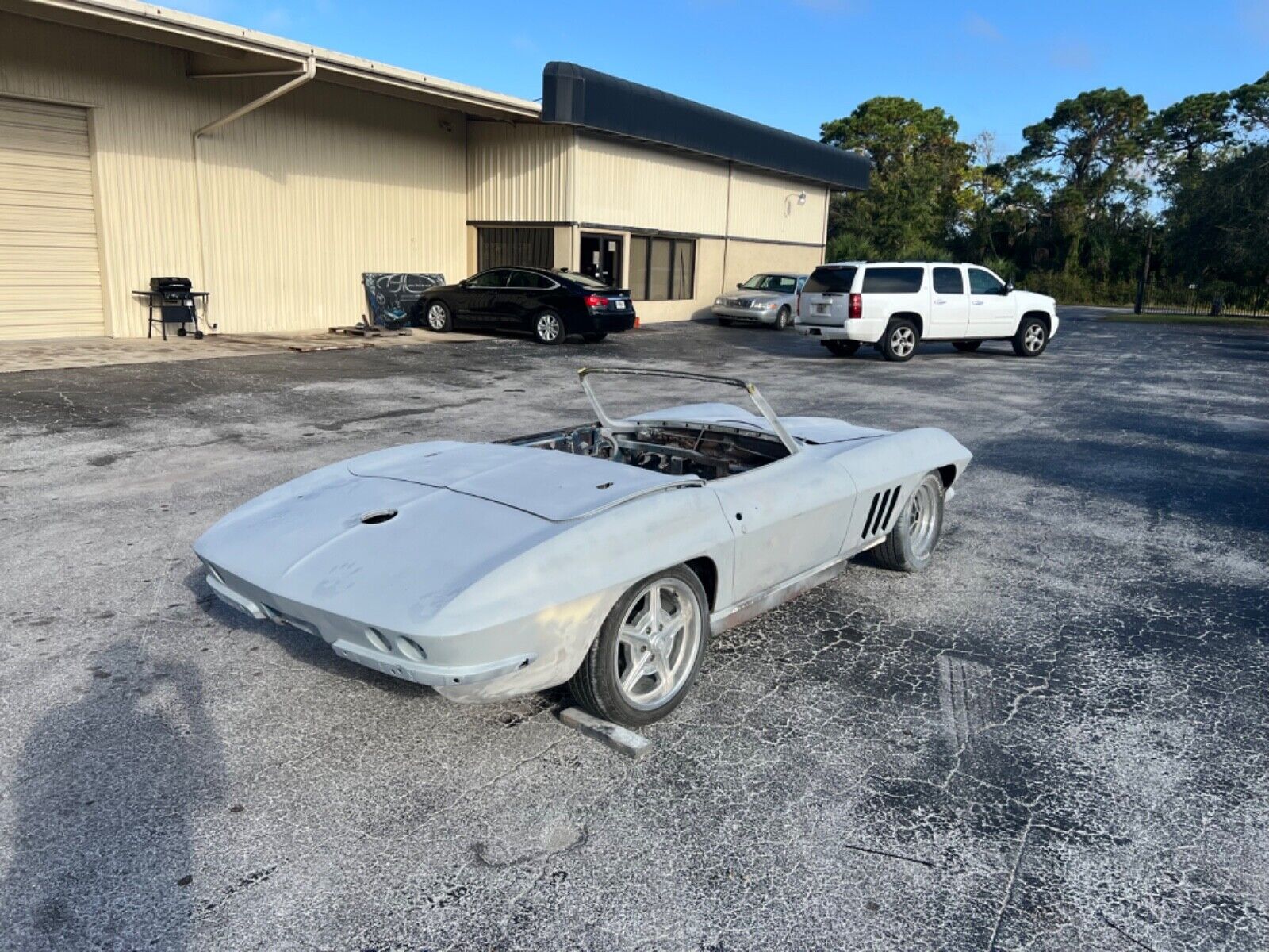 Chevrolet-Corvette-Cabriolet-1966-2