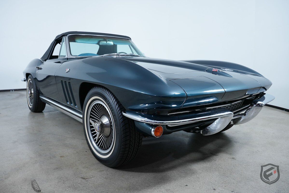 Chevrolet-Corvette-Cabriolet-1966-2