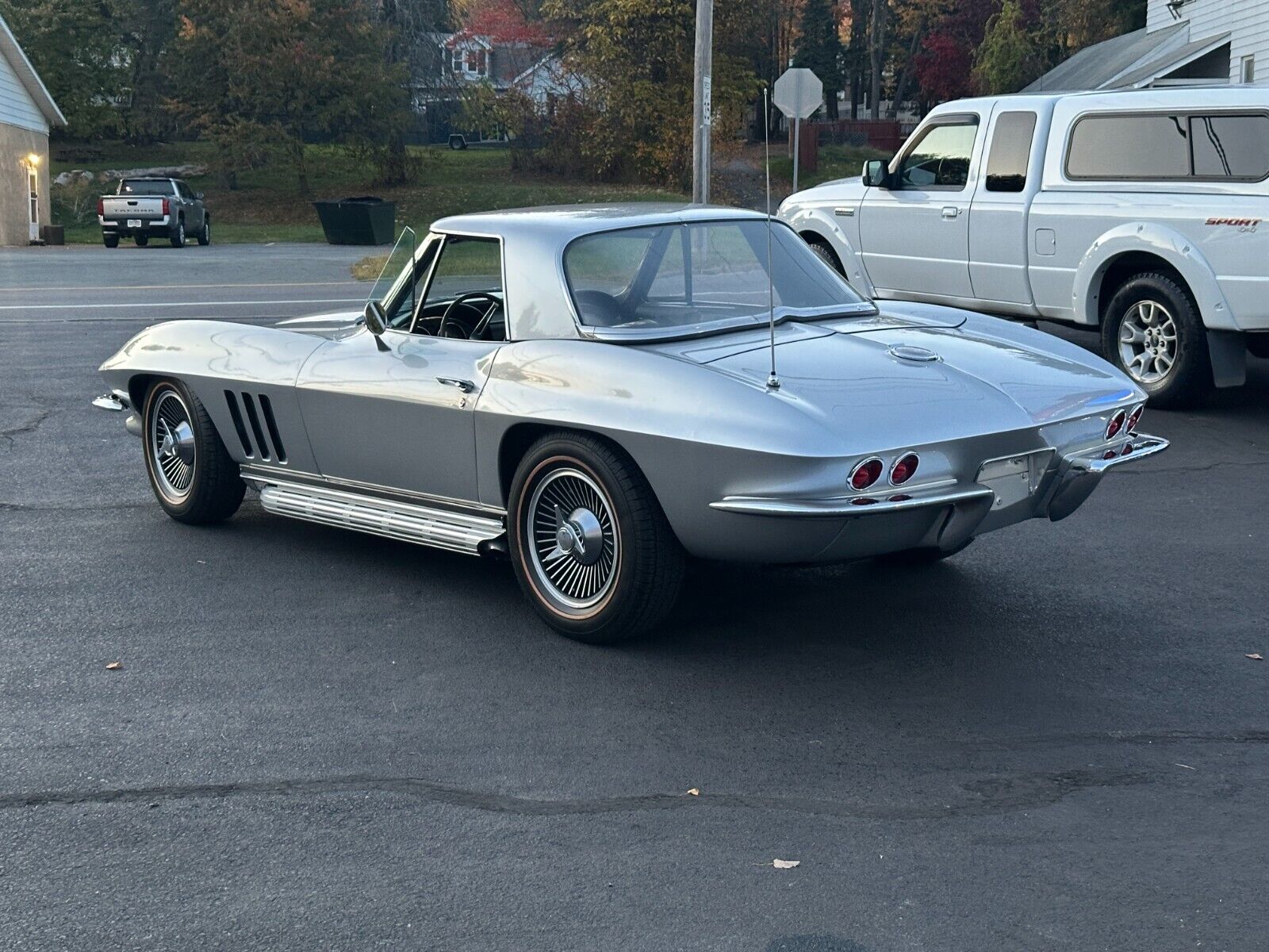 Chevrolet-Corvette-Cabriolet-1966-2