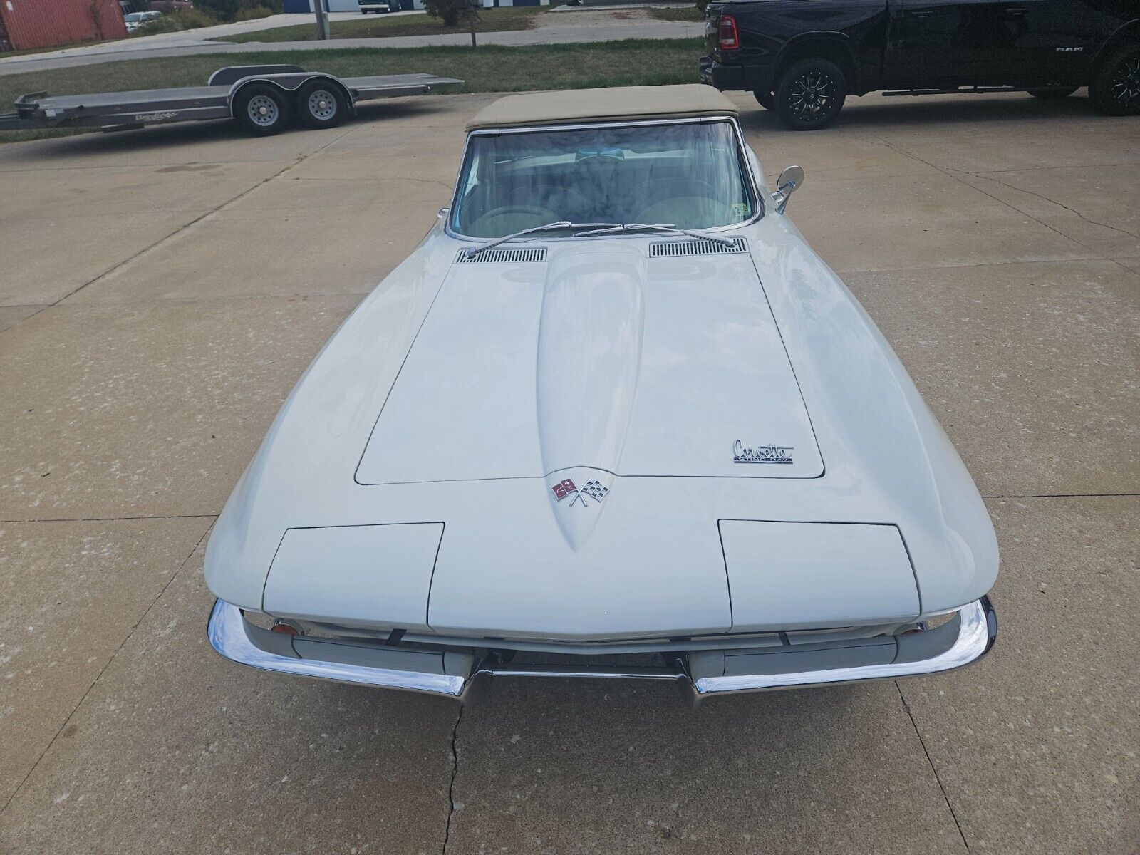 Chevrolet-Corvette-Cabriolet-1966-3