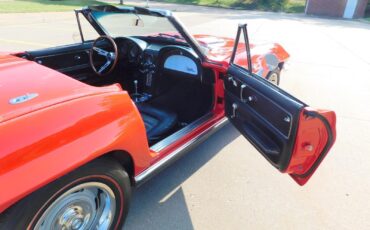 Chevrolet-Corvette-Cabriolet-1966-30