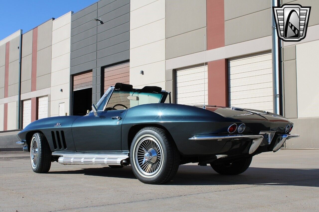 Chevrolet-Corvette-Cabriolet-1966-4