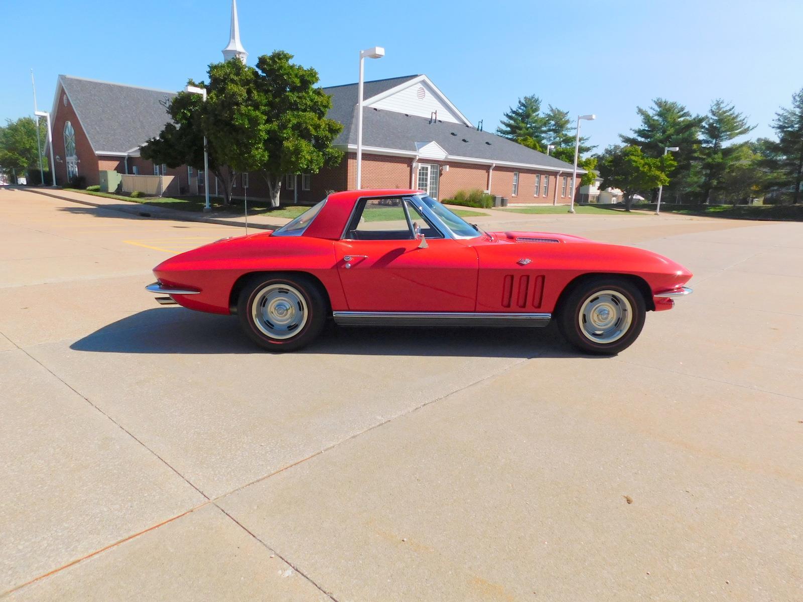 Chevrolet-Corvette-Cabriolet-1966-5