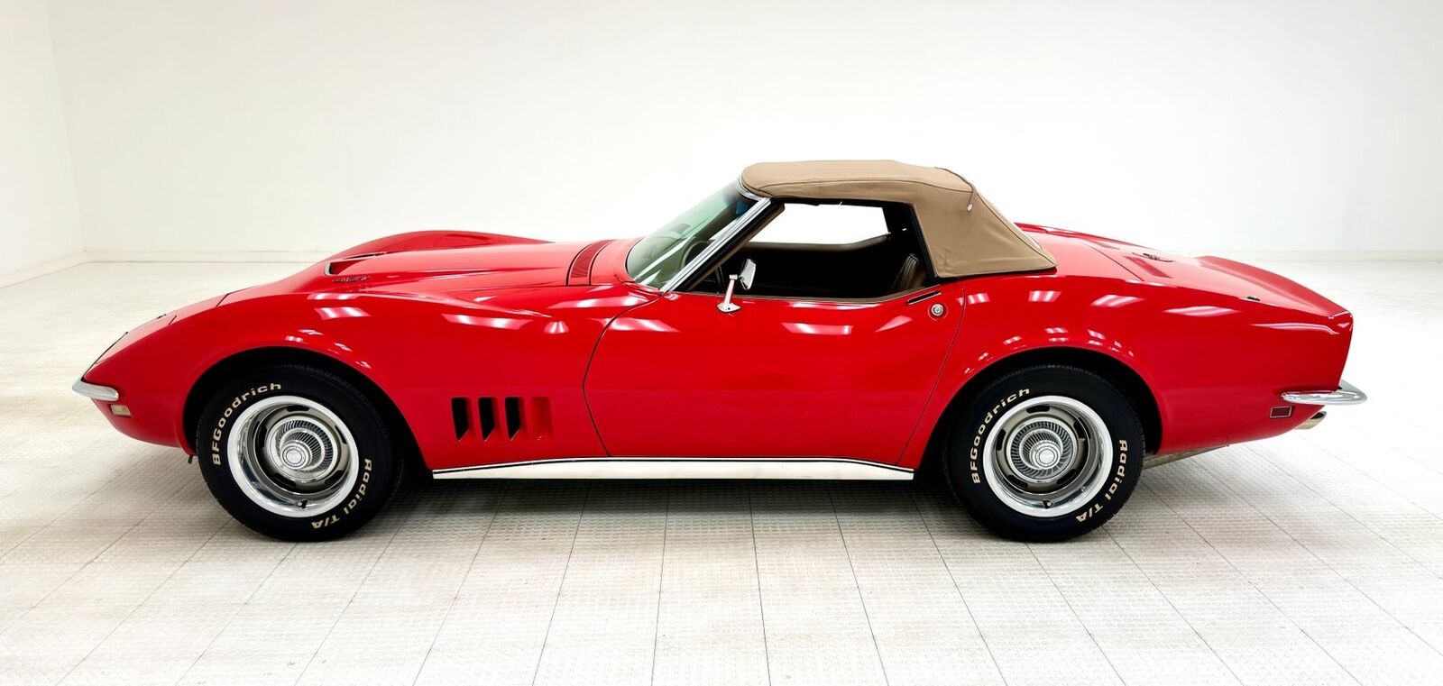 Chevrolet-Corvette-Cabriolet-1968-2