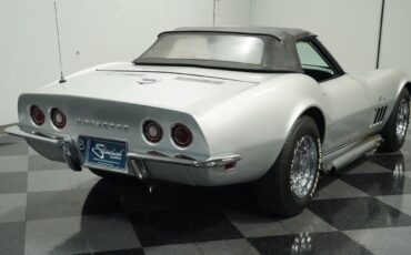 Chevrolet-Corvette-Cabriolet-1969-10