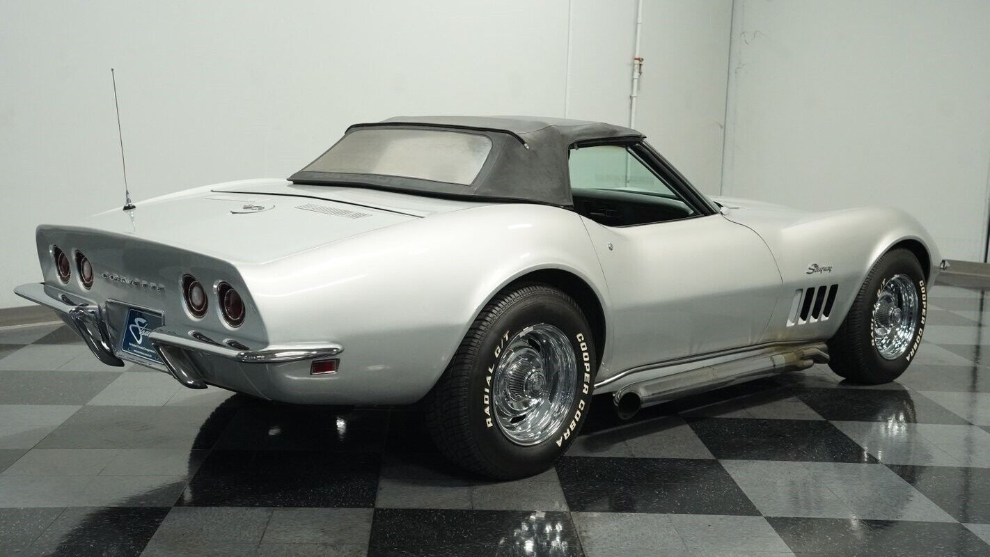 Chevrolet-Corvette-Cabriolet-1969-11