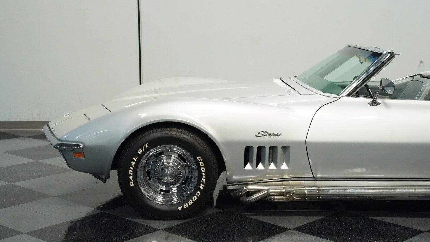 Chevrolet-Corvette-Cabriolet-1969-21