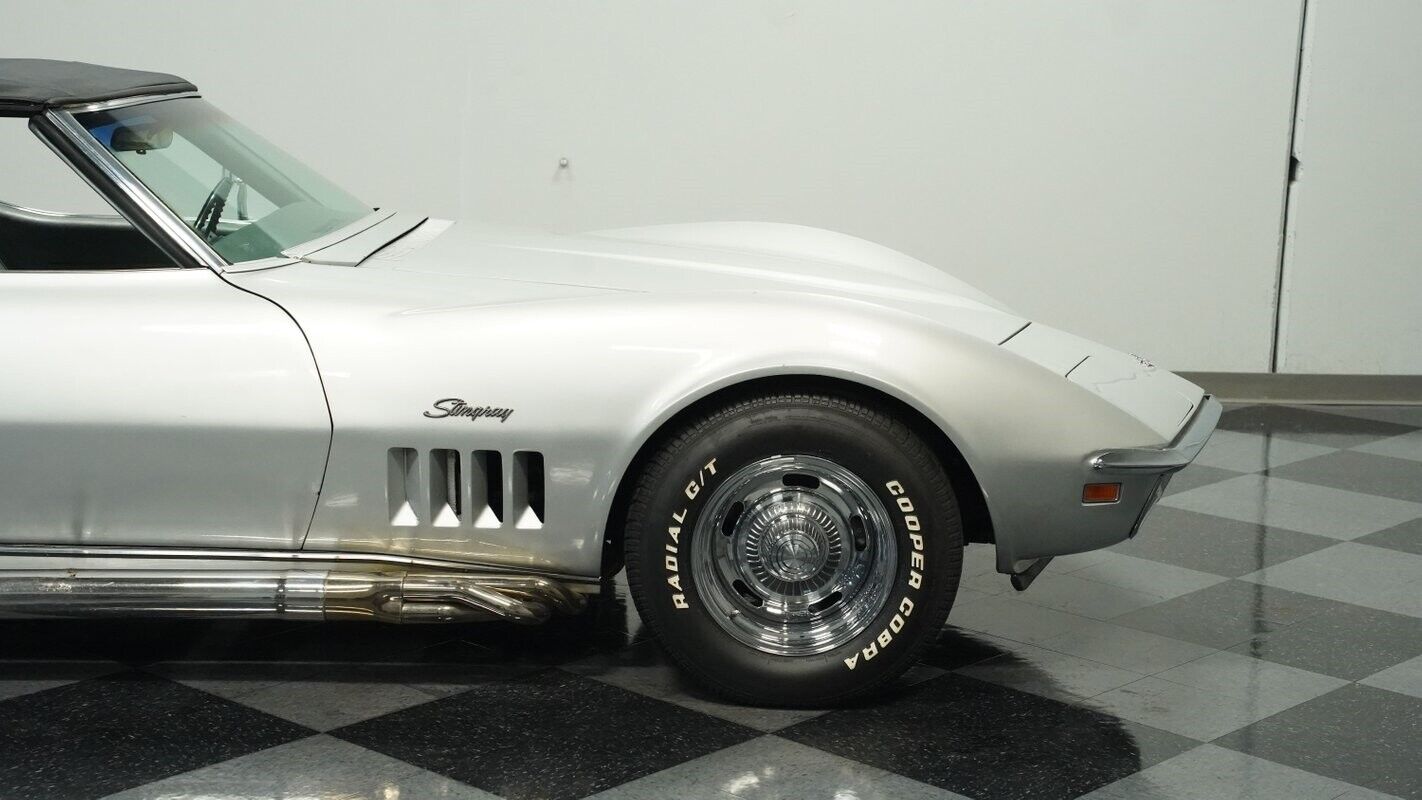 Chevrolet-Corvette-Cabriolet-1969-27